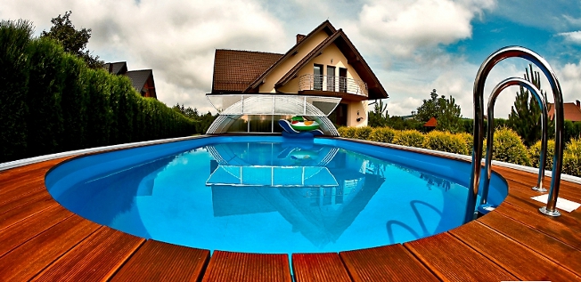 outdoor pool enclosure